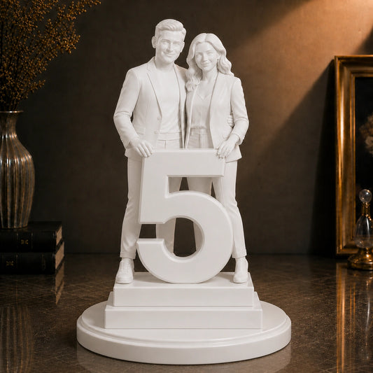 Figurka 3D pary z cyfrą 5 ze zdjęcia – prezent na rocznicę ślubu